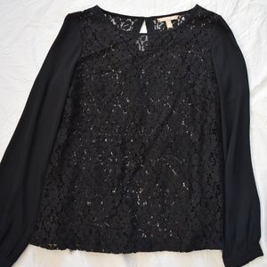 Black Lace Banana Republic Blouse Size Small (s)